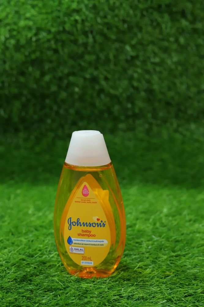JOHNSON SHAMPOO